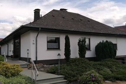 Exklusives Ein- bis Zweifamilienhaus mit privatem Wellnessbereich und traumhaftem Ausblick 8 zimmer