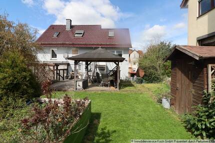 Haus Niedenstein Metze - 8 Zimmer, 250 m&sup2;, 280.000&euro; | Angebot:26486303