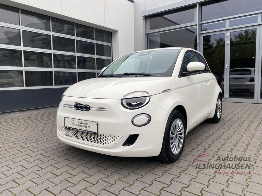 Fiat 500e 26.500 km 21.490 € Bad Arolsen 34454