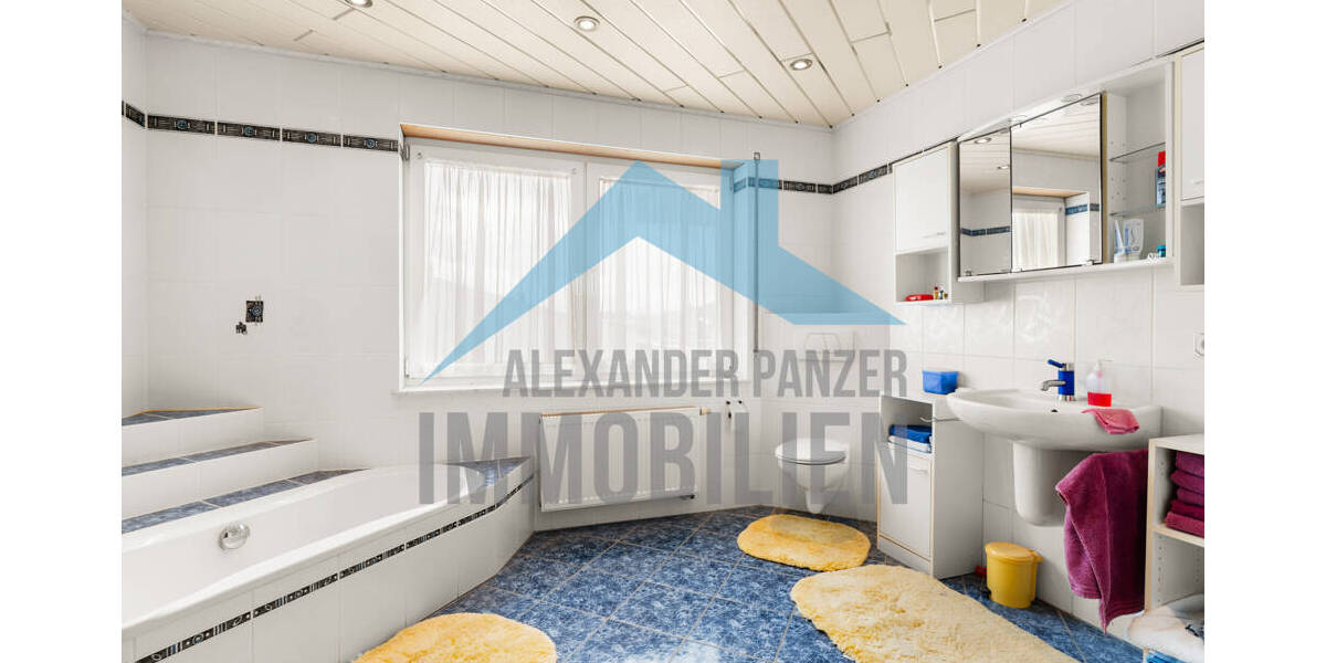 Mehrfamilienhaus, Wohnhaus Baunatal Großenritte - 9 Zimmer, 240 m&sup2;, 799.900&euro; | Angebot:26161707