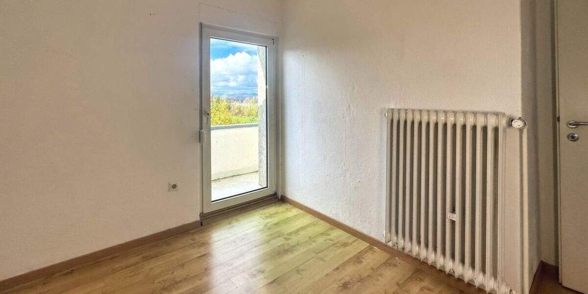 Einfamilienhaus Lohfelden Ochshausen - 7 Zimmer, 253 m&sup2;, 339.000&euro; | Angebot:23943176