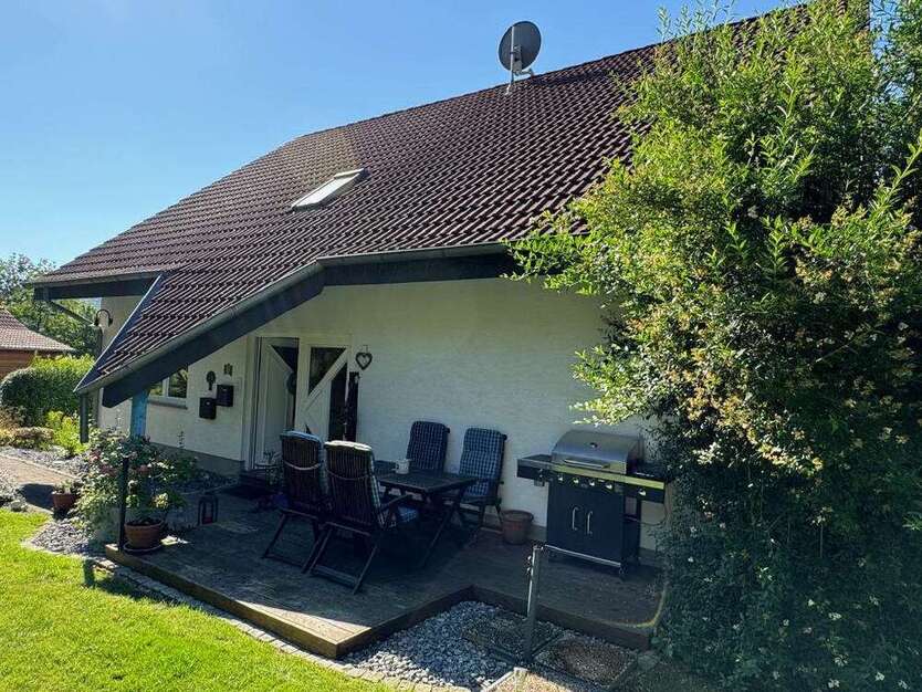 Haus zum Kaufen in Naumburg 399.000 € 217 m²