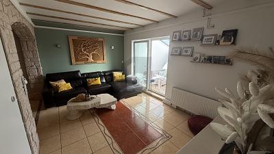 MODERNISIERT MIT WINTERGARTEN UND TOP-AUSSTATTUNG - Einfamilienhaus Fuldatal | Angebot:27229302