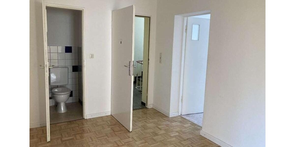 Etagenwohnung Kassel Fasanenhof - 4 Zimmer, 94 m&sup2;, 700&euro; | Angebot:26632896