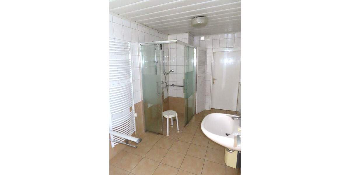 Mehrfamilienhaus, Wohnhaus Nieste - 6 Zimmer, 140 m&sup2;, 115.000&euro; | Angebot:25834715