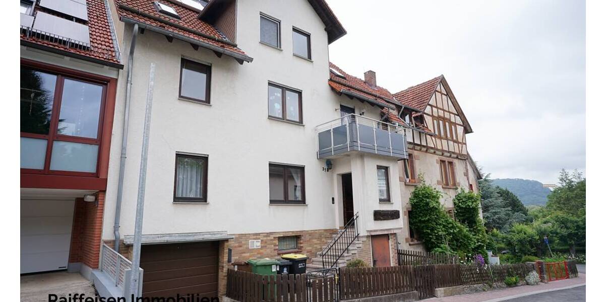 EIN ZWEIFAMILIENHAUS MIT VIELEN MÖGLICHKEITEN SUCHT NEUE EIGENTÜMER 8 zimmer