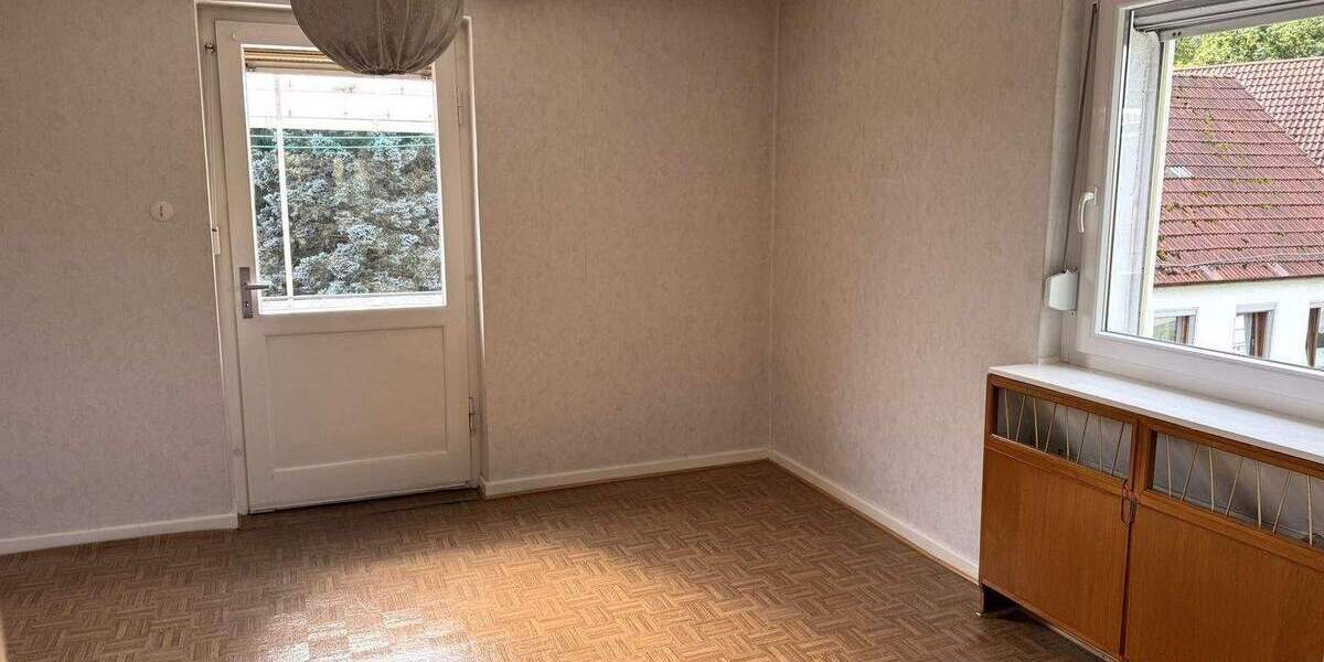 Doppelhaushälfte Helsa - 5 Zimmer, 120 m&sup2;, 129.000&euro; | Angebot:26156461