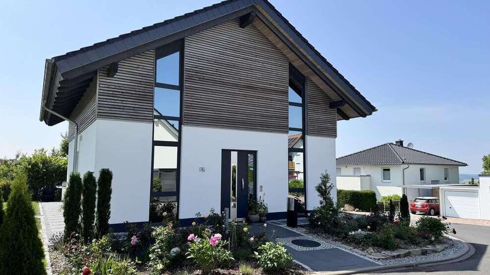 Haus zum Kaufen in Habichtswald 890.000 € 146 m²