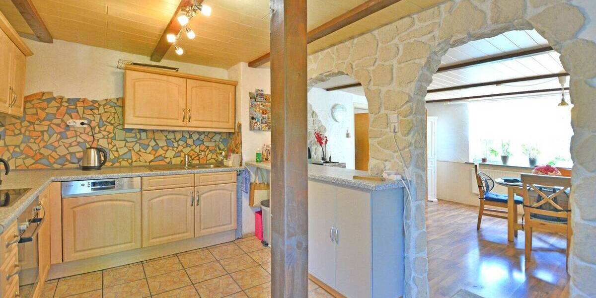 Einfamilienhaus Habichtswald / Dörnberg Dörnberg - 8 Zimmer, 192 m&sup2;, 250.000&euro; | Angebot:26797511