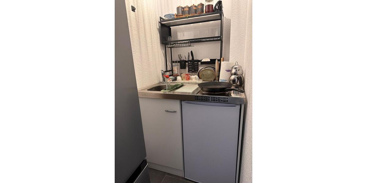 Ein Zimmer Wohnung mit Balkon 1 zimmer