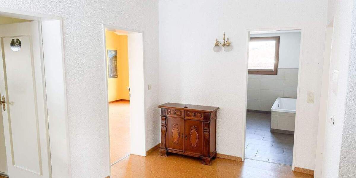 Mehrfamilienhaus, Wohnhaus Kaufungen Oberkaufungen - 8 Zimmer, 248 m&sup2;, 595.000&euro; | Angebot:26016031