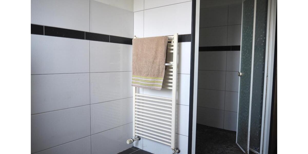 Einfamilienhaus Staufenberg - 7 Zimmer, 128 m&sup2;, 220.000&euro; | Angebot:25840947