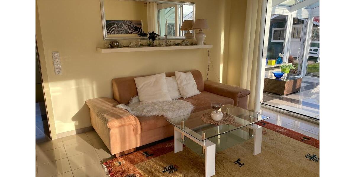 Einfamilienhaus Lohfelden - 3 Zimmer, 100 m&sup2;, 2.200&euro; | Angebot:25753736