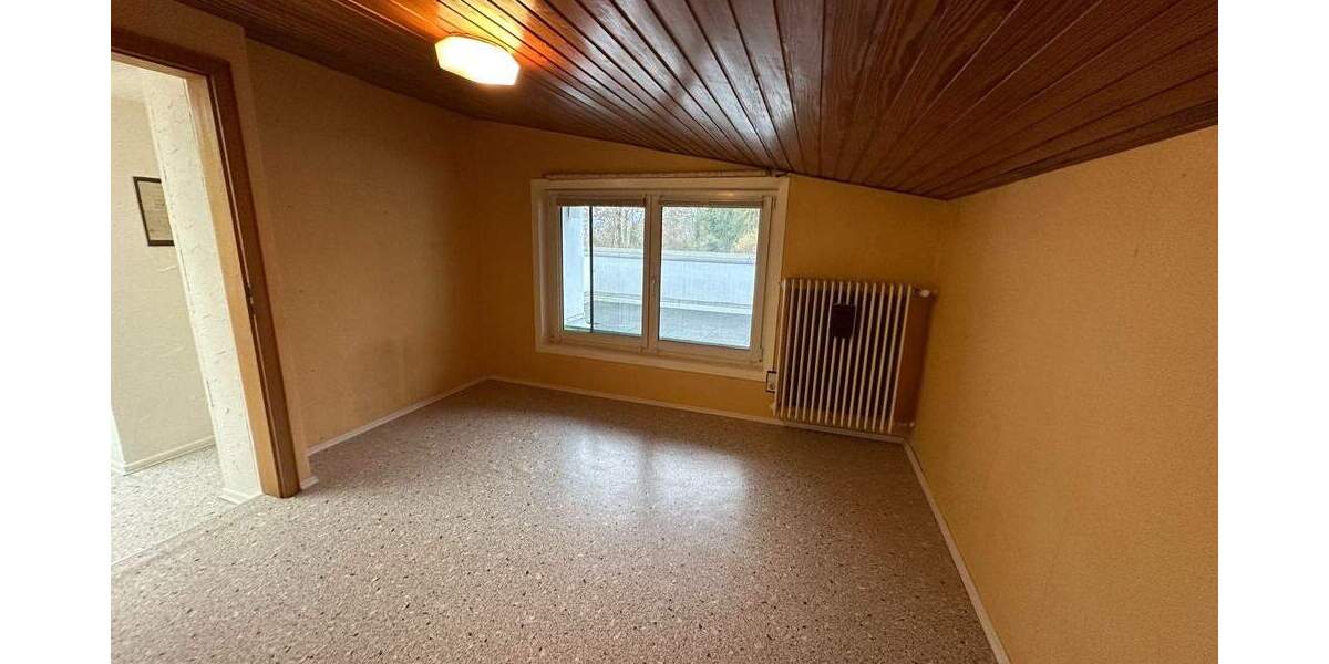 Einfamilienhaus Fritzlar - 6 Zimmer, 145 m&sup2;, 150.000&euro; | Angebot:25670489
