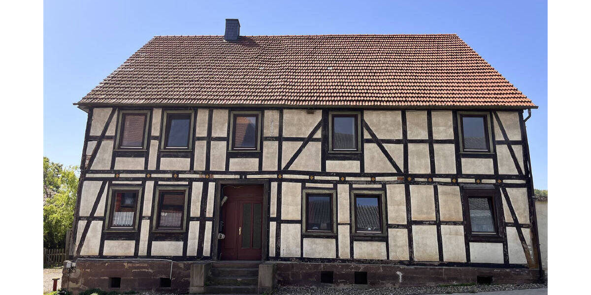 Einfamilienhaus Hofgeismar Schöneberg - 8 Zimmer, 184 m&sup2;, 129.000&euro; | Angebot:25670413