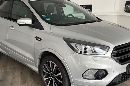 Ford Kuga 251.042 km 10.990 &euro; Baunatal 34225