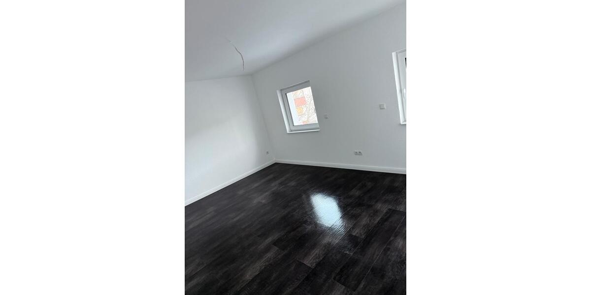 Einfamilienhaus Kassel Fasanenhof - 5 Zimmer, 130 m&sup2;, 1.800&euro; | Angebot:24574920