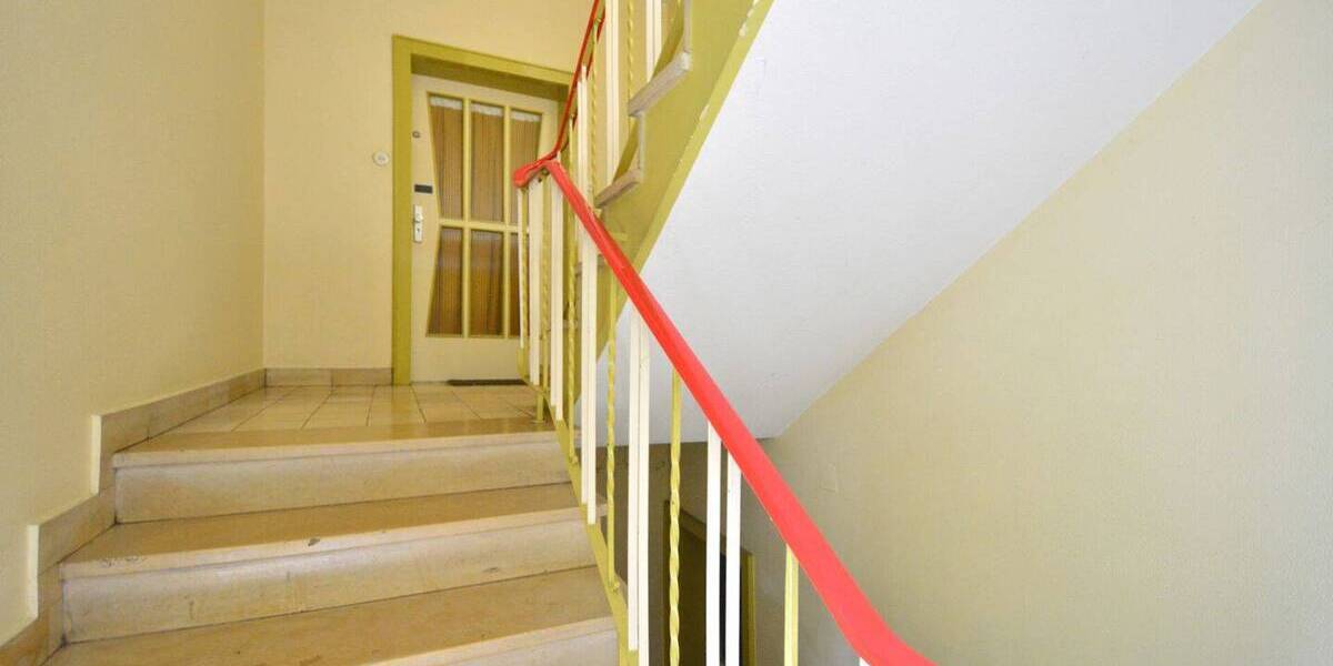 Etagenwohnung Kassel Mitte - 4 Zimmer, 134 m&sup2;, 300.000&euro; | Angebot:25938417