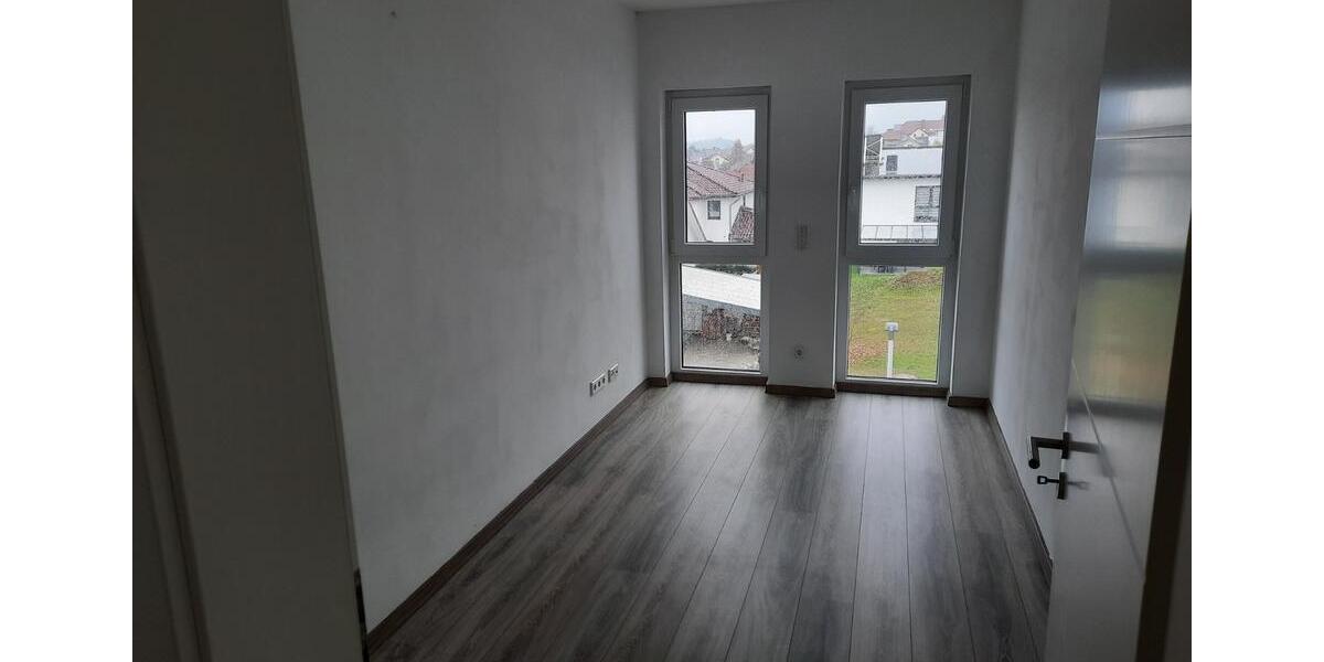 Dachgeschoßwohnung Baunatal - 3 Zimmer, 76 m&sup2;, 265.000&euro; | Angebot:24814898