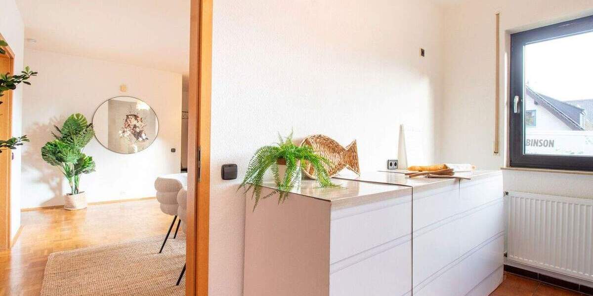 ***Lichtdurchflutete 4-Zimmer-Wohnung in Kassel-Harleshausen - mit großem Balkon & Garage*** 4 zimmer