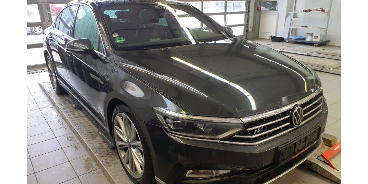 VW Passat 178.000 km 22.990 &euro; Grebenstein 34393
