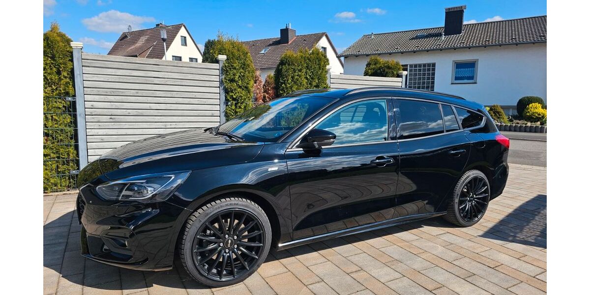 Ford Focus 81.000 km 14.500 &euro; Hofgeismar 34369