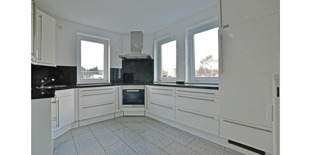 Exklusiv, hell, großzügig: Penthousewohnung zwischen Auefeld und Karlsaue - 3 Dachterrassen 3.5 zimmer