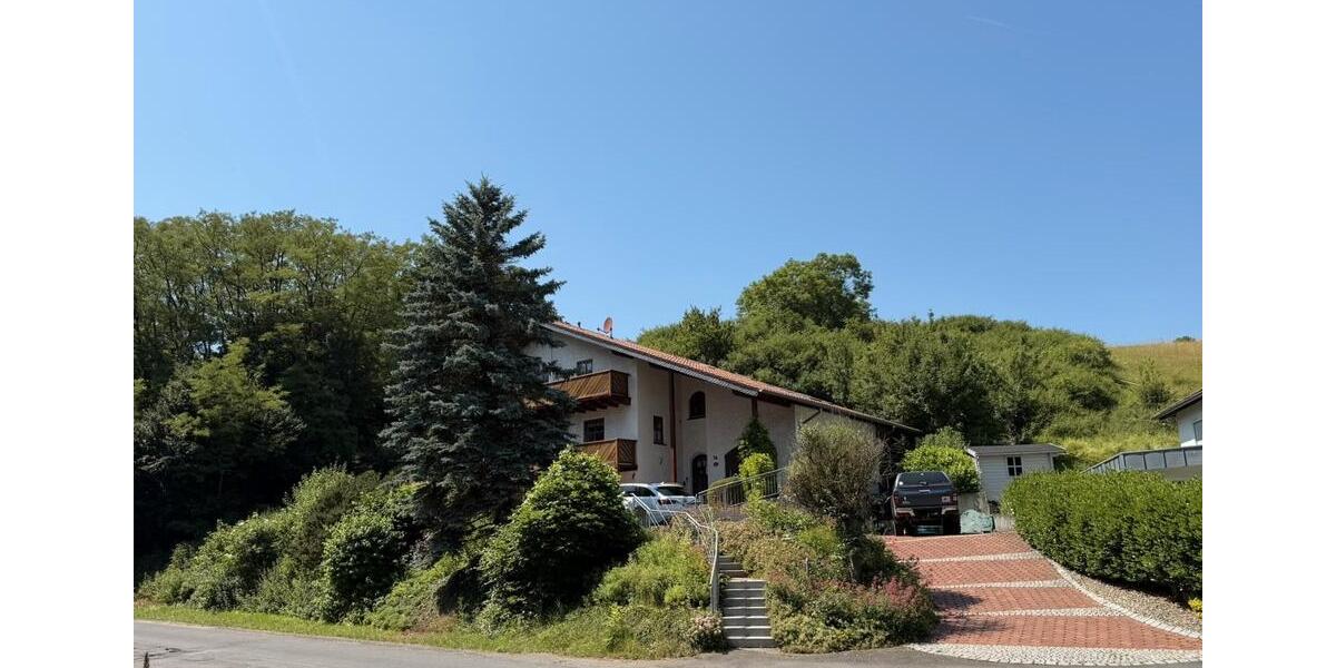 Einfamilienhaus Felsberg - 5 Zimmer, 236 m&sup2;, 350.000&euro; | Angebot:26960077