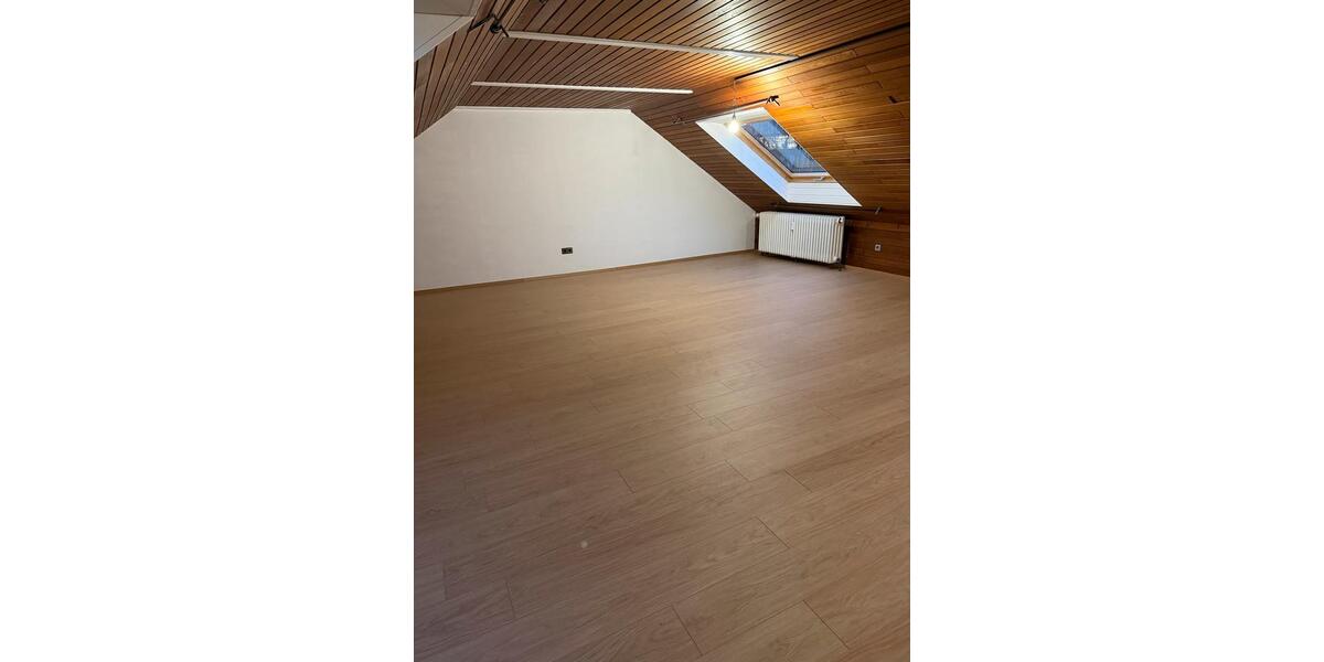 Dachgeschoßwohnung Niestetal - 1.5 Zimmer, 62 m&sup2;, 580&euro; | Angebot:24749221
