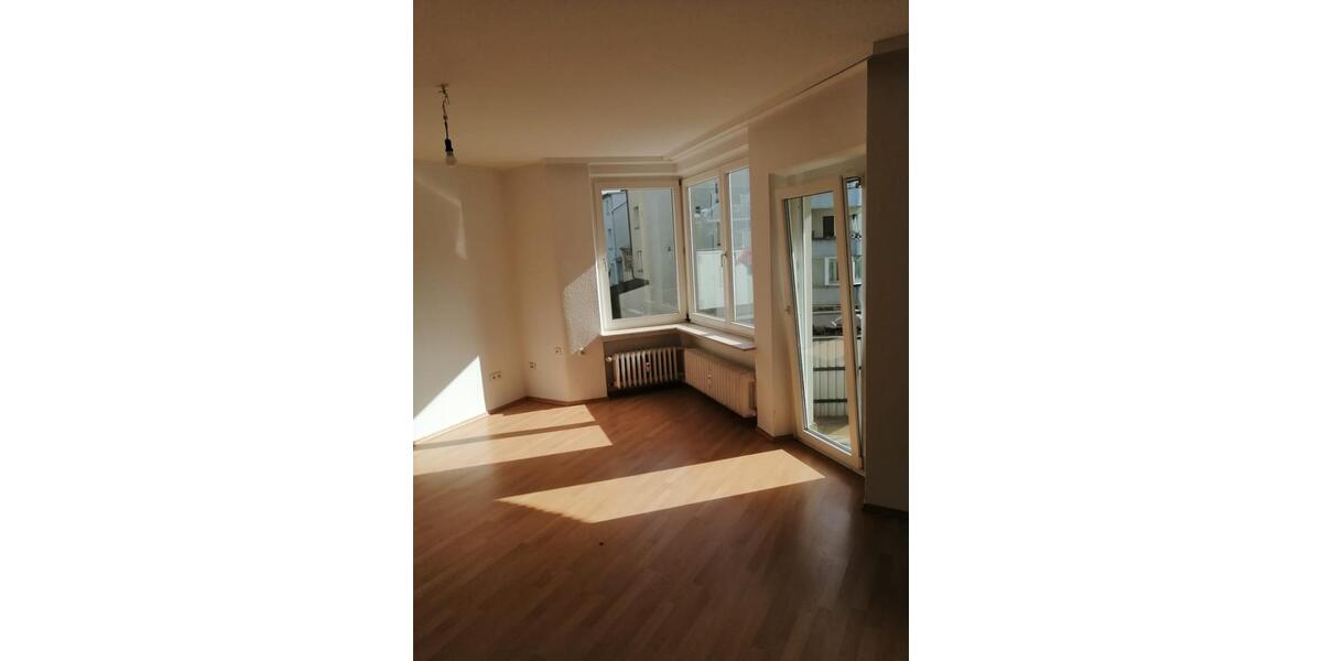 Etagenwohnung Kassel Vorderer Westen - 2 Zimmer, 65 m&sup2;, 900&euro; | Angebot:27621783