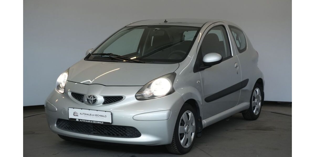 Toyota Aygo (X) 105.905 km 4.890 &euro; Kassel 34123