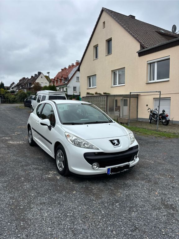 Peugeot 207 124.947 km 2.900 € Lohfelden 34253