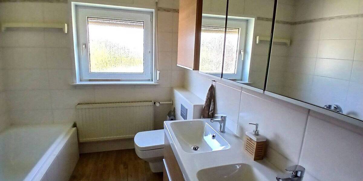 Mehrfamilienhaus, Wohnhaus Vellmar Frommershausen - 9 Zimmer, 210 m&sup2;, 415.000&euro; | Angebot:26730942