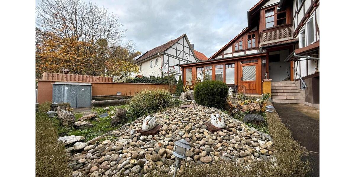 Mehrfamilienhaus, Wohnhaus Körle - 11 Zimmer, 326 m&sup2;, 349.000&euro; | Angebot:27120350