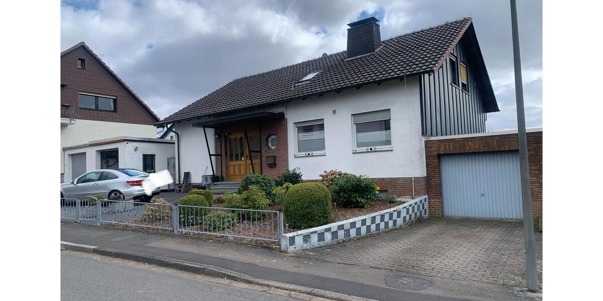 Einfamilienhaus Staufenberg - 7 Zimmer, 180 m&sup2;, 319.000&euro; | Angebot:26944677