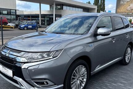 Mitsubishi Plug-in Hybrid Outlander