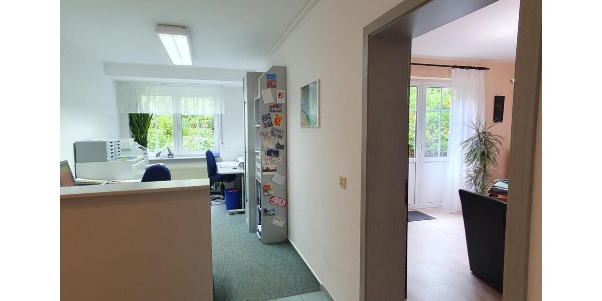 Einfamilienhaus Baunatal - 8 Zimmer, 231 m&sup2;, 689.000&euro; | Angebot:26474702