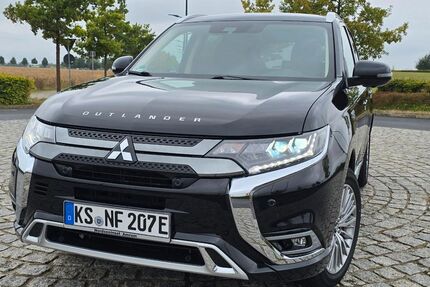 Mitsubishi Outlander 21.300 km 24.990 € Ahnatal 34292