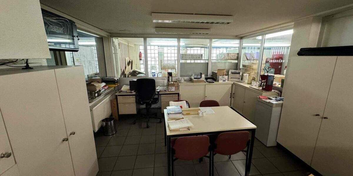 Laden - Büroflache mit Ausstellung oder Lagerfläche 4 zimmer