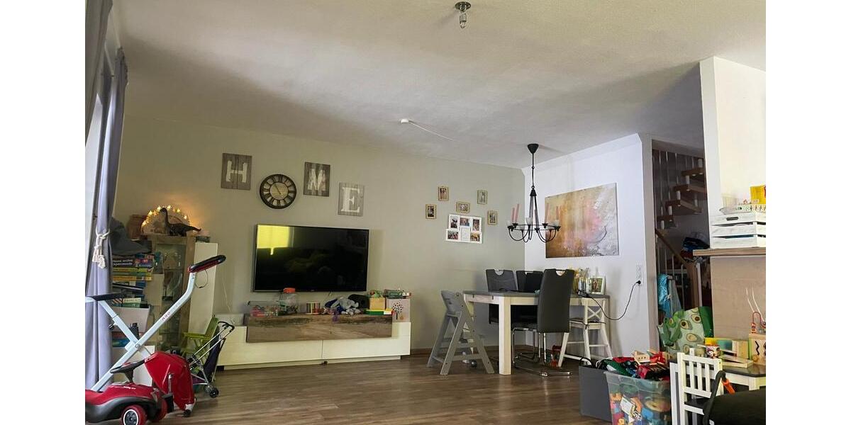 Doppelhaushälfte Söhrewald - 11 Zimmer, 146 m&sup2;, 349.000&euro; | Angebot:25182038