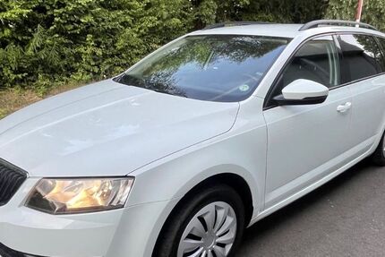 Skoda Octavia 130.000 km 8.600 &euro; Kassel 34121