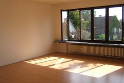 Attraktive Altbauwohnung am Rande der Stadt! 4 zimmer