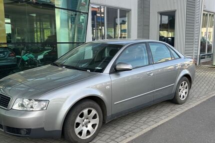 Audi A4 220.000 km 1.999 &euro; Niestetal bei Kassel 34266