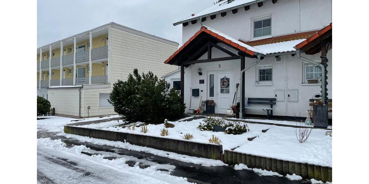 Doppelhaushälfte Söhrewald - 11 Zimmer, 146 m&sup2;, 349.000&euro; | Angebot:25182038