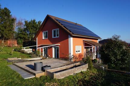 Haus Malsfeld - 5 Zimmer, 135 m&sup2;, 1.850&euro; | Angebot:26445208