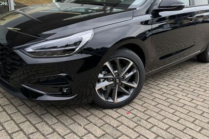 Hyundai i30 9.900 km 27.790 € Kassel 34123