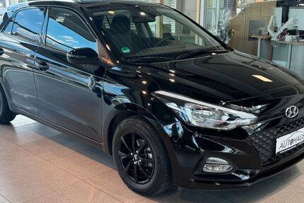 Hyundai i20 42.000 km 10.980 &euro; Hessisch Lichtenau 37235