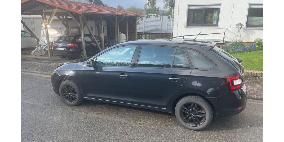 Skoda Rapid 71.000 km 11.500 &euro; Calden 34379