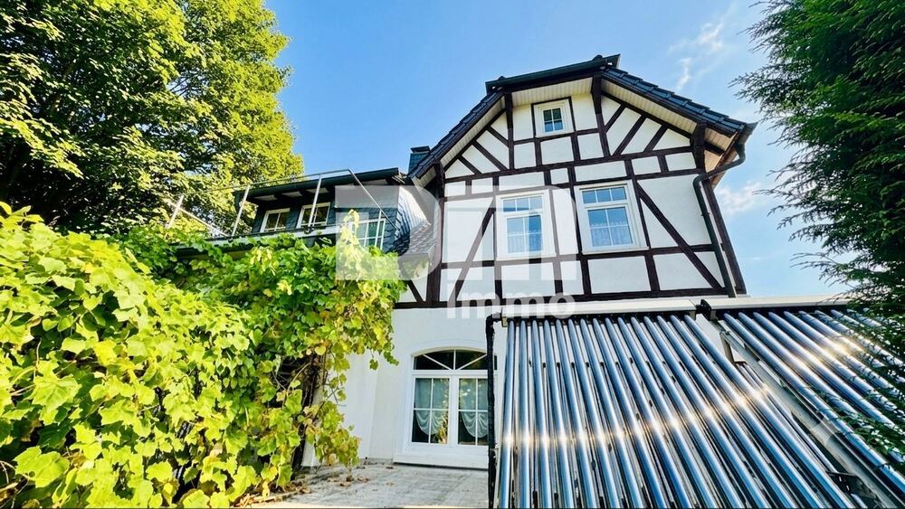 Sanierter Wohntraum mit Garten Terrasse und 2 Garagen + vielen Extras - Einfamilienhaus Witzenhausen | Angebot:27244520