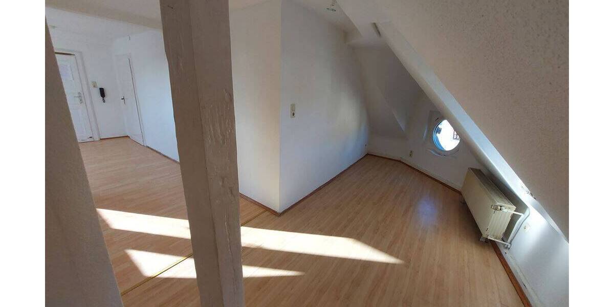 Charaktervolles Mehrfamilienhaus mit Backsteinfassade in Kassel-Wahlershausen zimmer